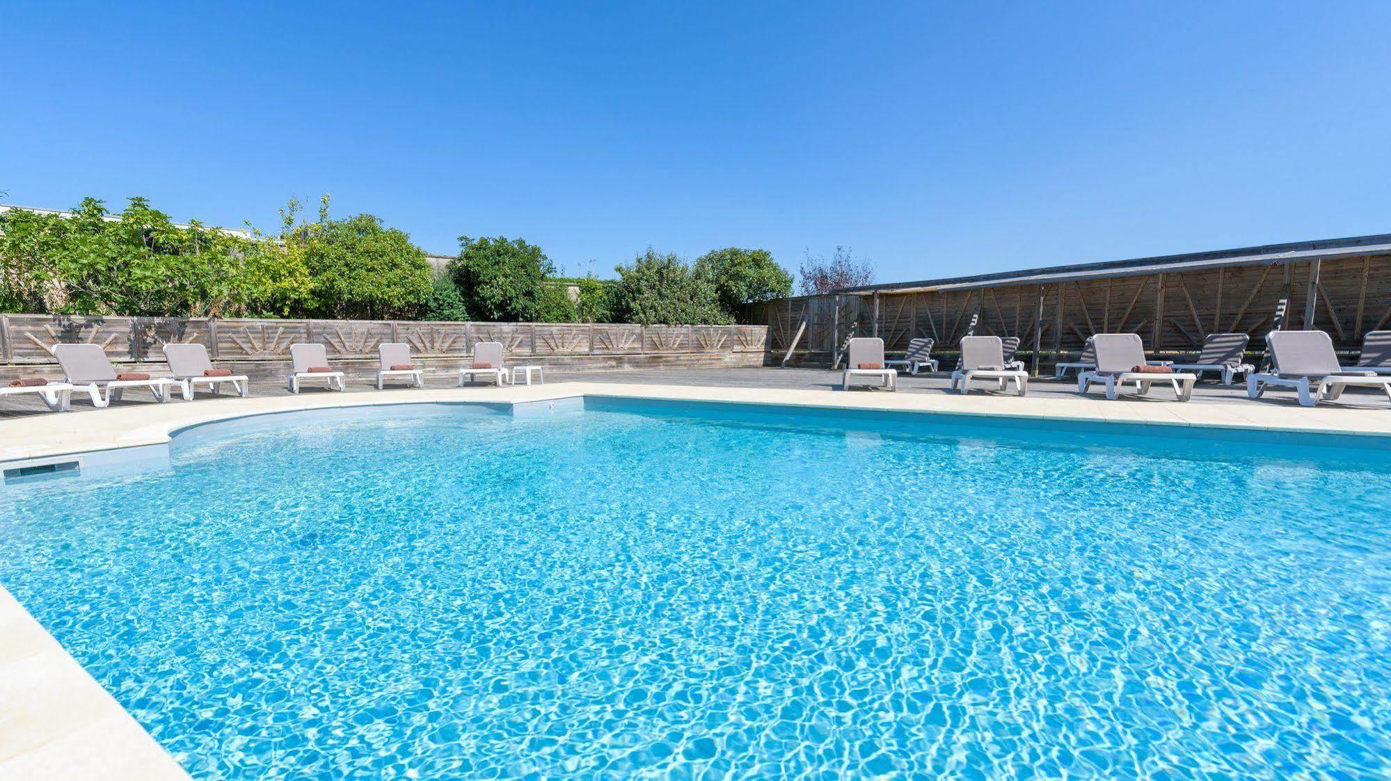 Cit'Hotel Le Relais Du Boisniard Chambretaud Екстер'єр фото